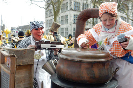 Fasnacht-Thalwil-Woeschwiiber-Ausschank